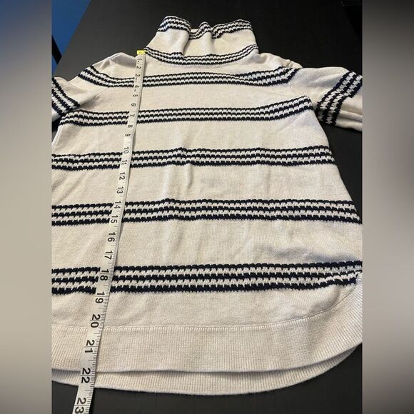 Tommy Hilfiger Ivory Black Stripe Turtle Neck Knit Sweater Women’s Size XS - Picture 7 of 9